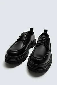 CHUNKY MOC TOE SHOES