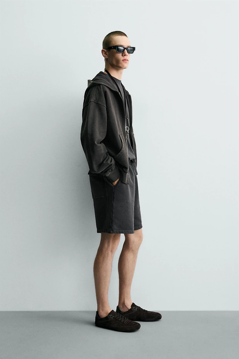 SHORT DE JOGGING BASIQUE DÉLAVÉ