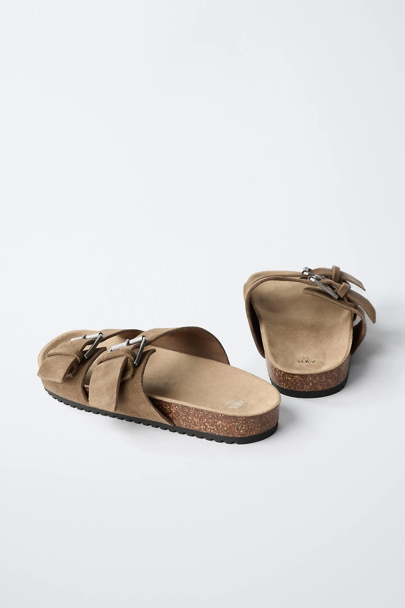 SANDALES EN CUIR