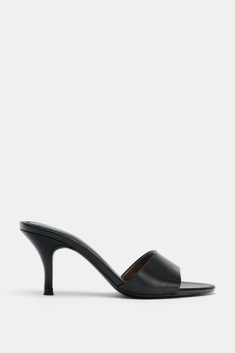 LEATHER HEELED SANDALS