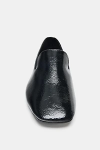 PATENT EFFECT LOAFERS