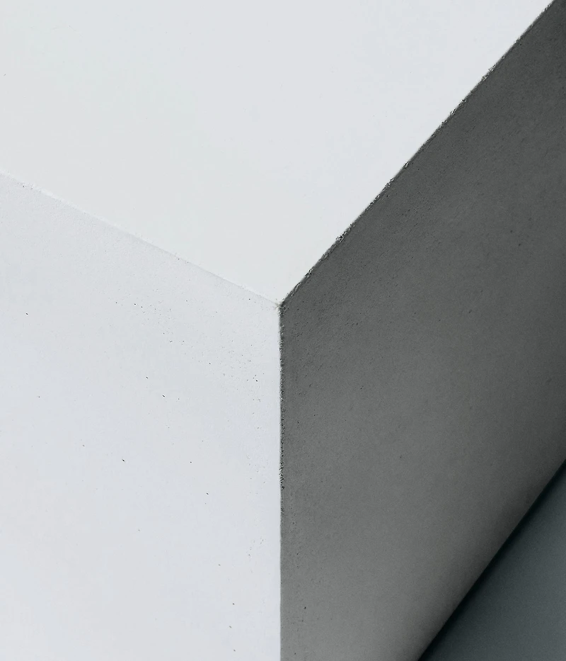ES DEVLIN CONCRETE LAMP