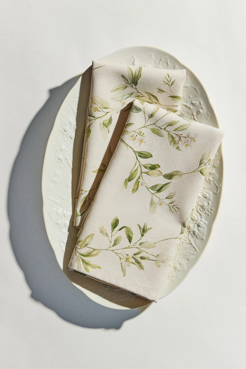 BRANCH AND FLORAL PRINT NAPKINS (PACK OF 2)