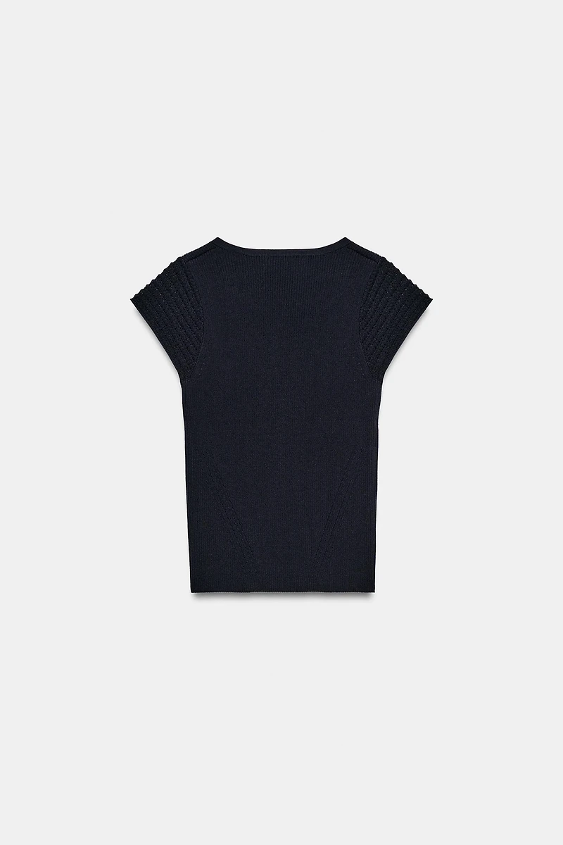 COMBINATION SLEEVE KNIT TOP