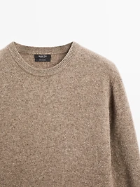 100% cashmere long sleeve sweater