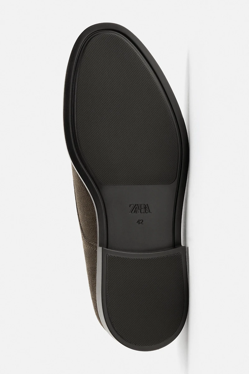 CHAUSSURES EN CUIR CHIC
