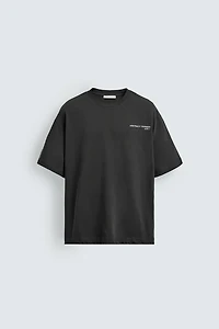CONTRAST TEXT BOXY FIT T-SHIRT