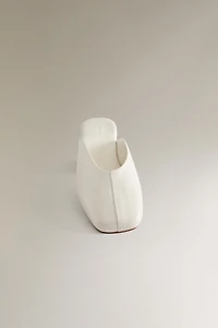 LEATHER MULES