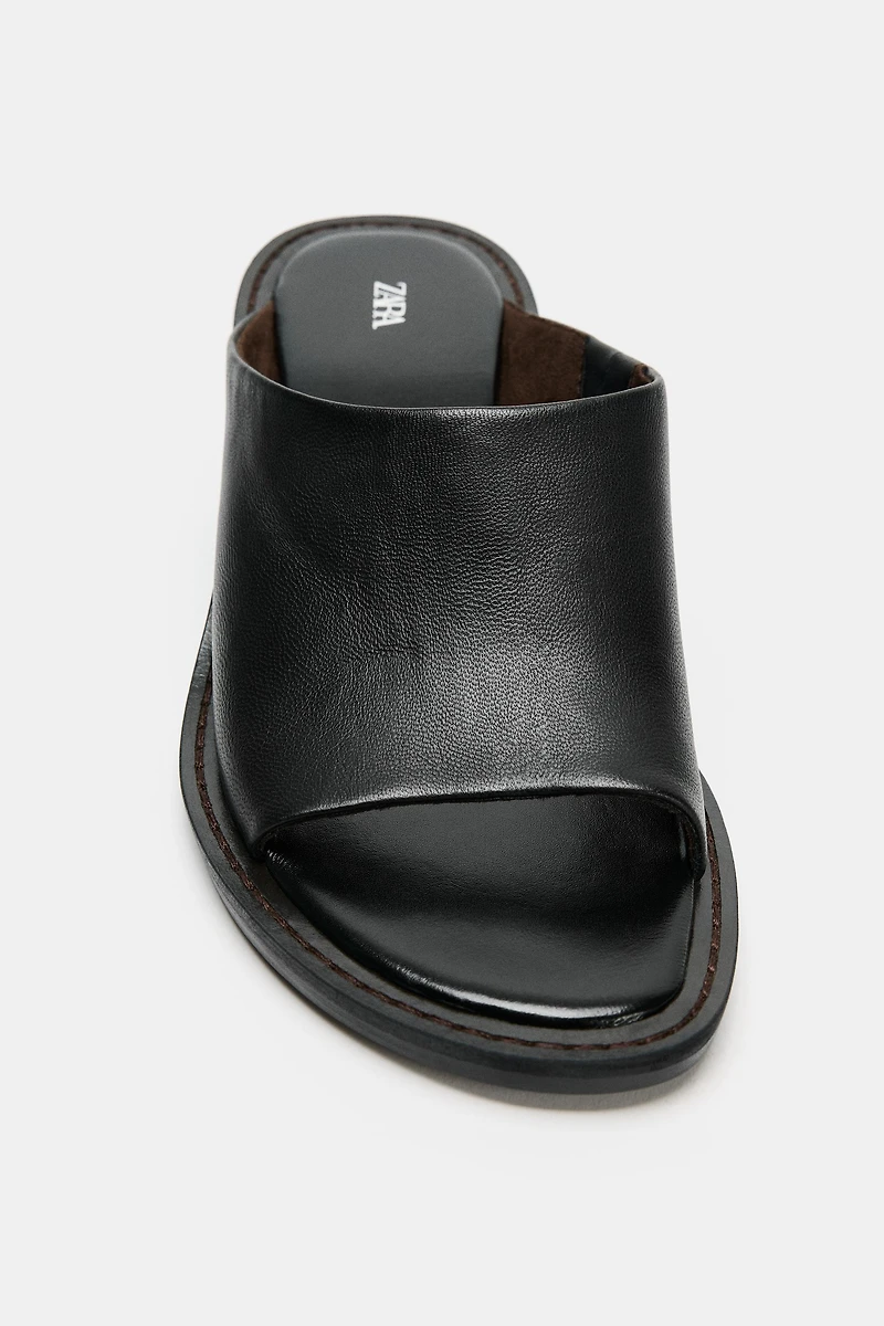 LEATHER MULE SANDALS