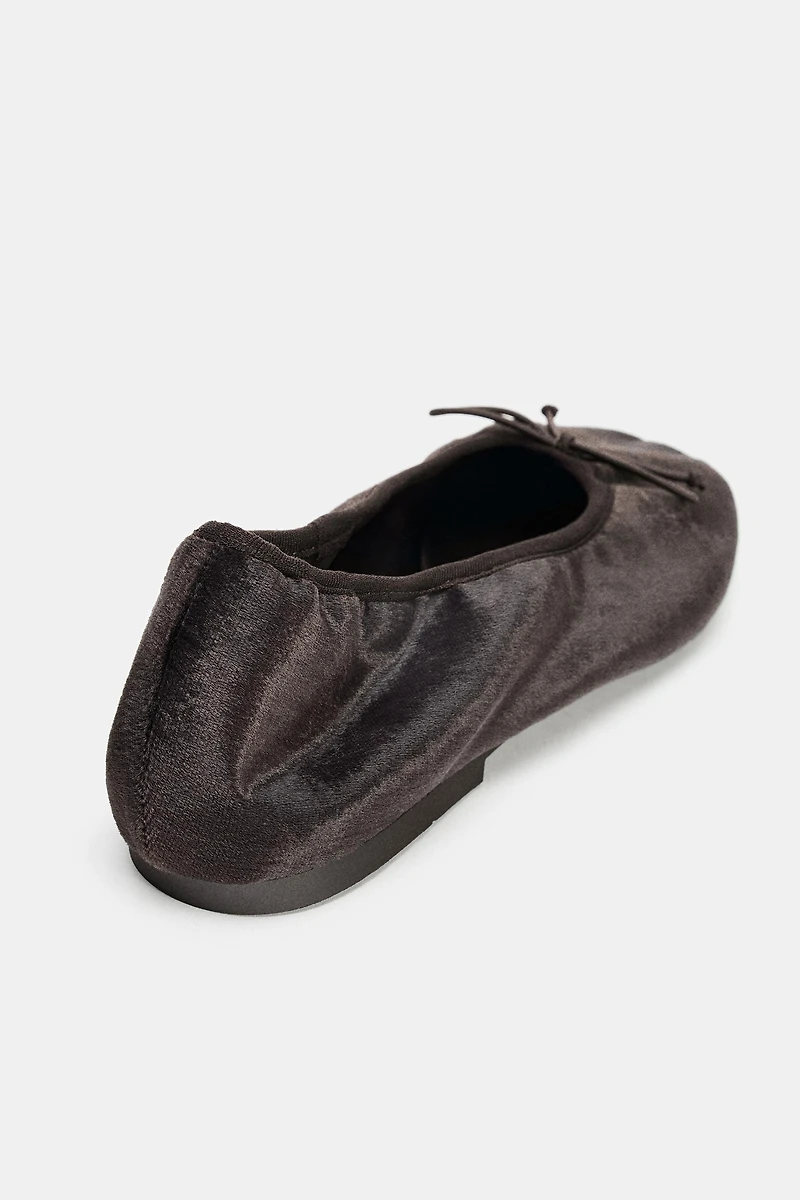 VELVET EFFECT BALLET FLATS WITH BOW