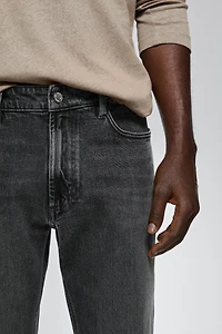Slim fit jeans