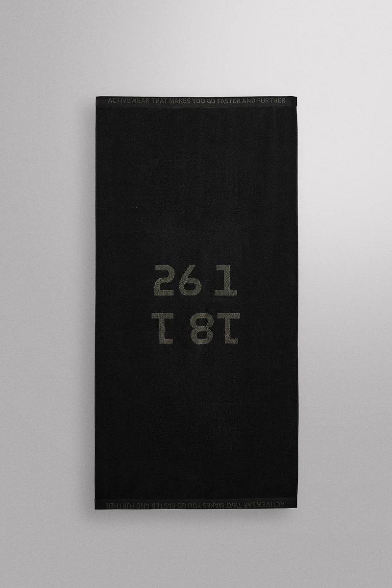LARGE WORKOUT TOWEL