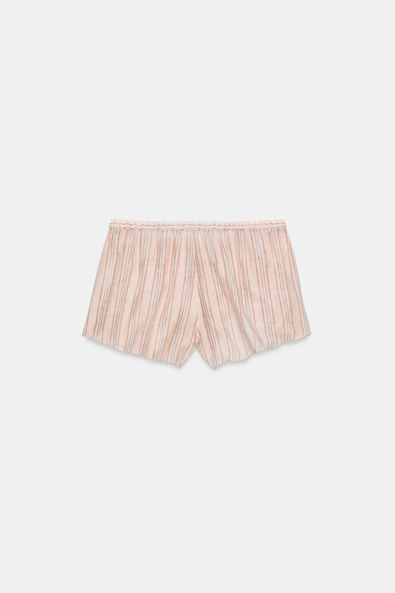 RUFFLED STRIPED SHORTS