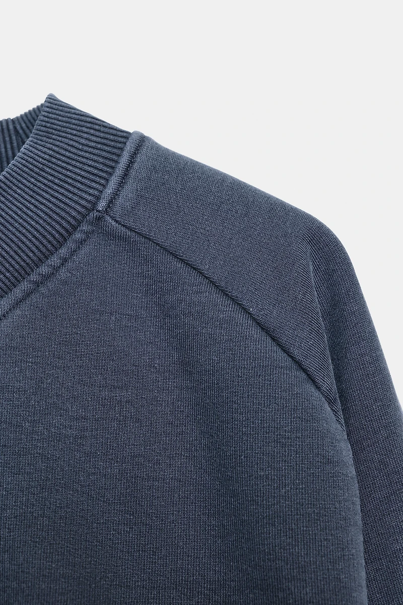 WASHED EFFECT SWEATSHIRT