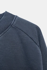WASHED EFFECT SWEATSHIRT