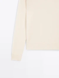 100% cashmere crew neck sweater