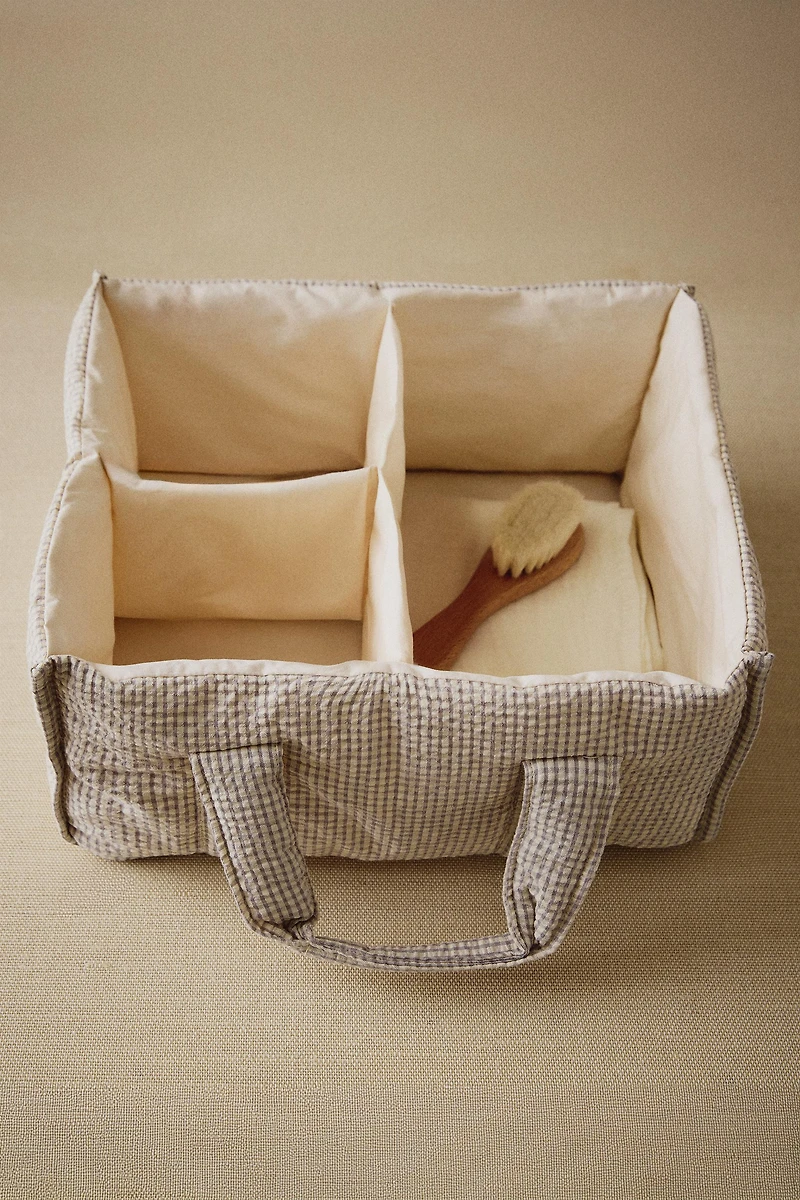GINGHAM BABY CLOTHES ORGANIZER WITH HANDLE