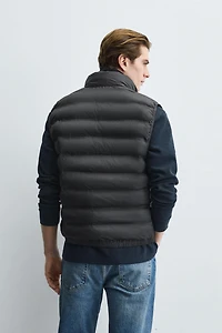 LIGHTWEIGHT WATER REPELLENT PUFFER VEST