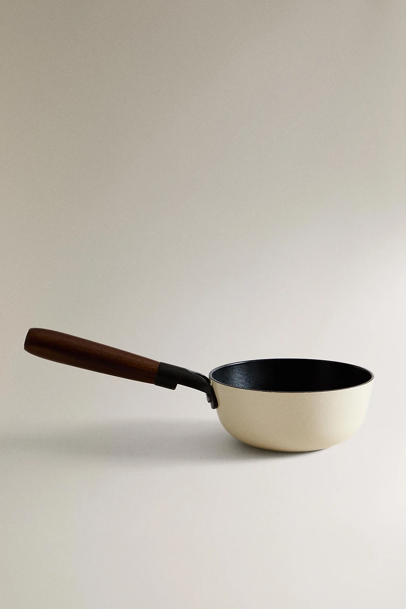 IRON CASSEROLE POT