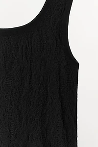 ROBE À BRETELLES SANS COUTURE EN DENTELLE