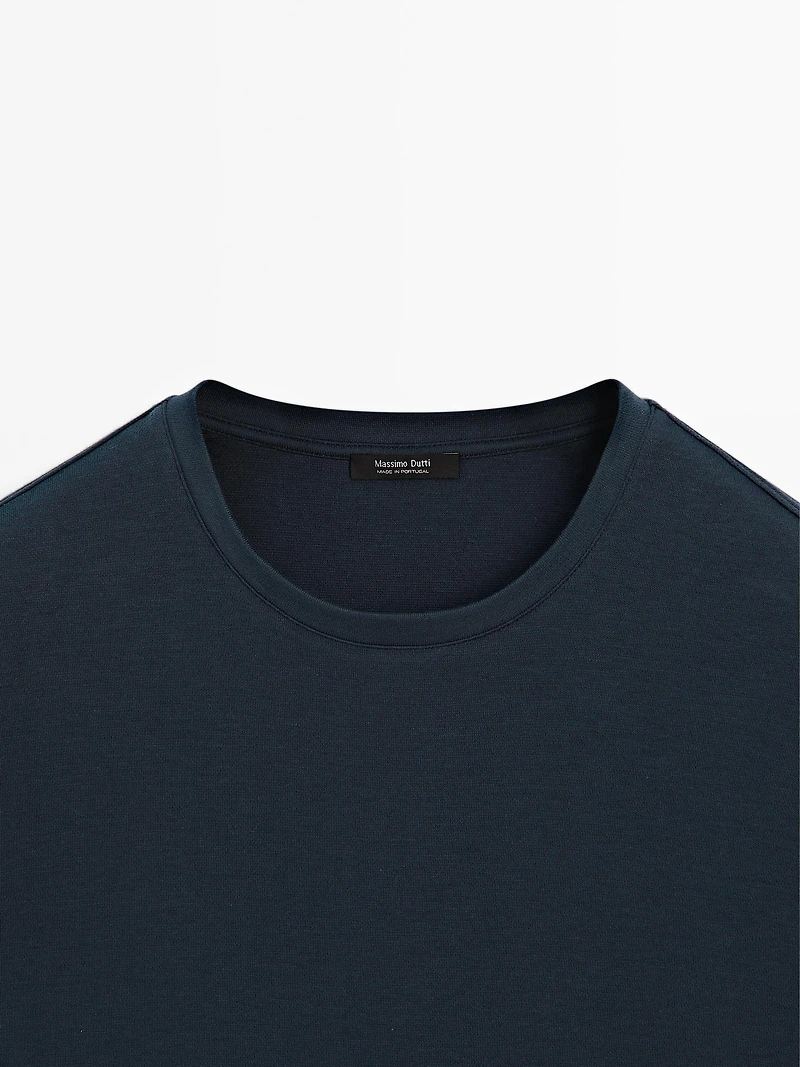 T-shirt finition bord-côte 100 % coton