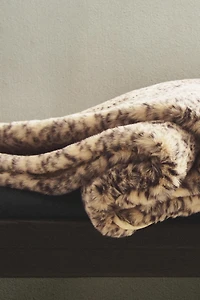 ANIMAL PRINT FAUX FUR BLANKET