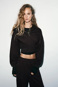 CROPPED HOODIE SWEATSHIRT
