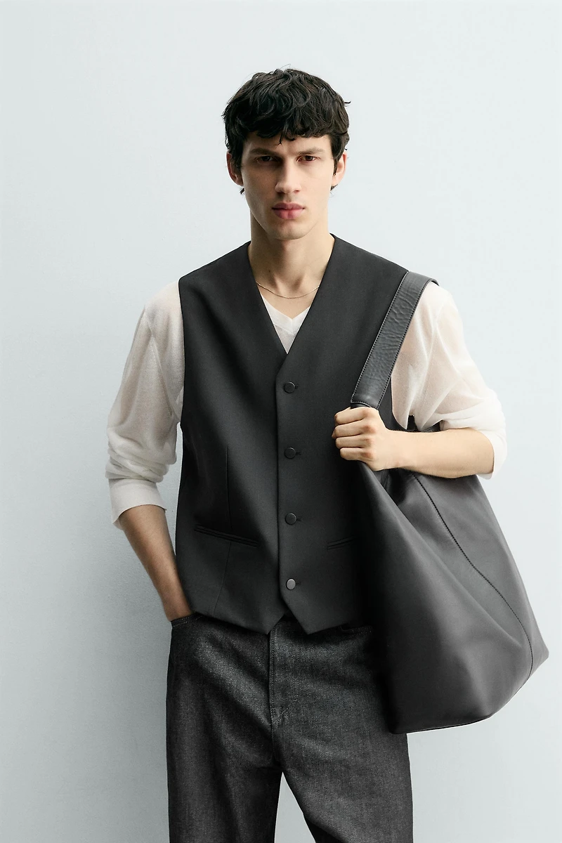 STRUCTURED WOOL VEST
