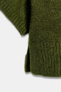 SHORT SLEEVE KNIT SWEATER