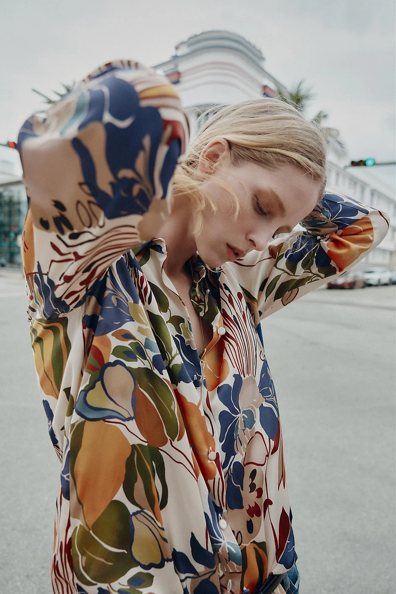 BLOUSE SATINÉE IMPRIMÉE