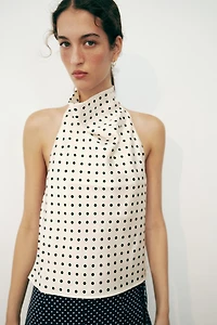 TOP HALTER SATINÉ À IMPRIMÉ ANIMALIER