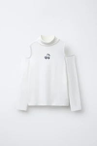 CUT OUT TURTLENECK T-SHIRT