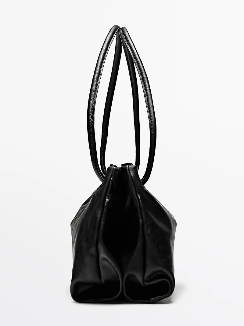 Small nappa leather bag with compartments