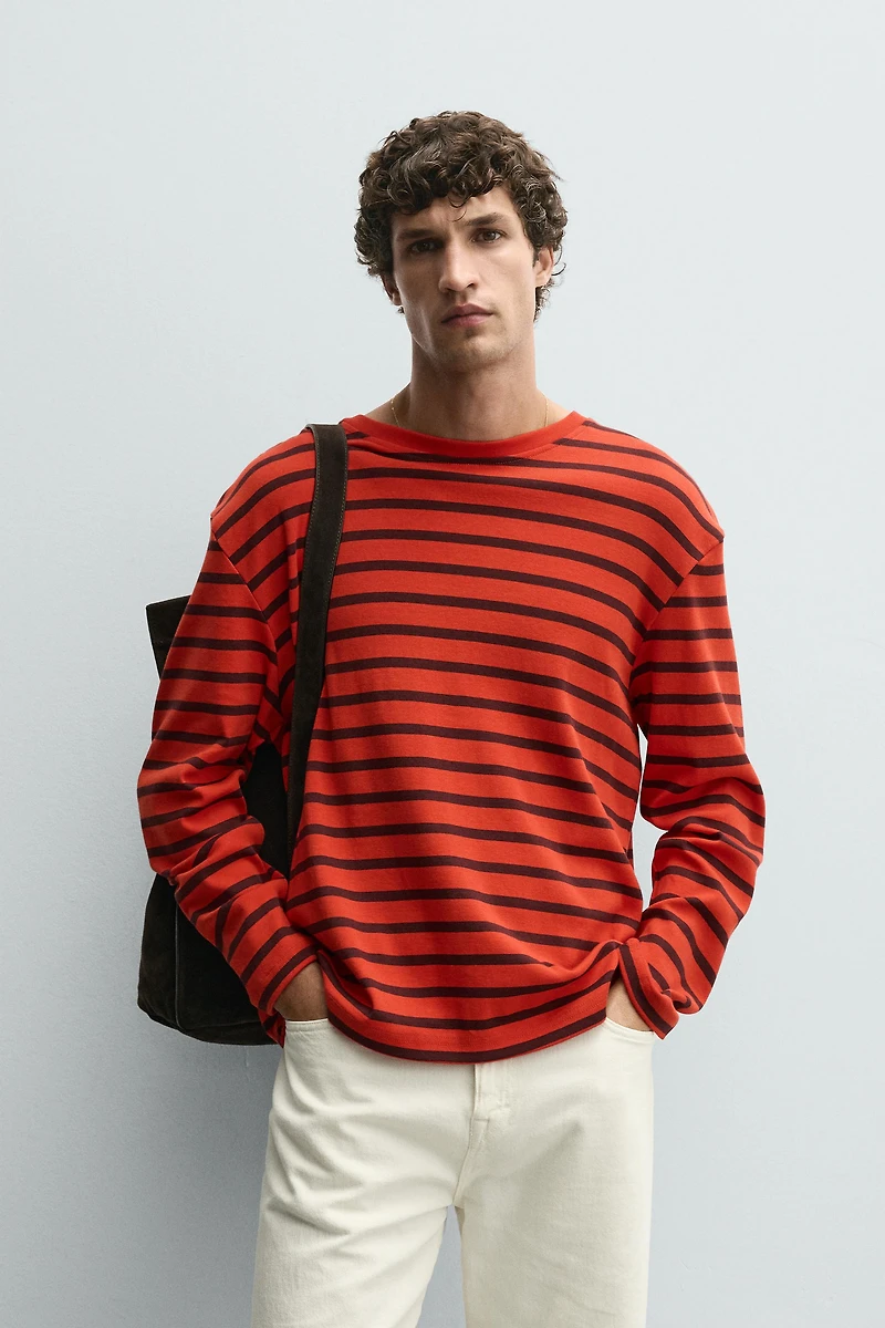 CONTRAST STRIPE T-SHIRT