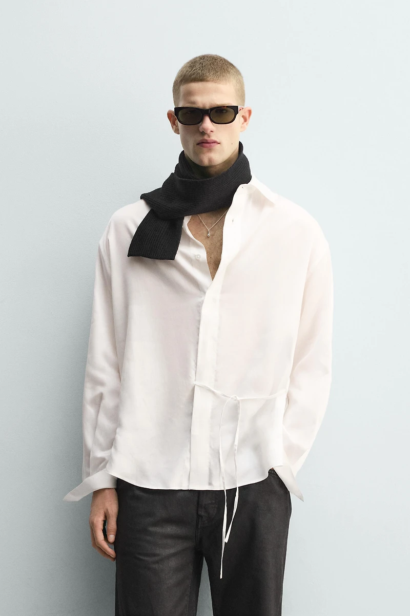 FLOWY TIE SHIRT