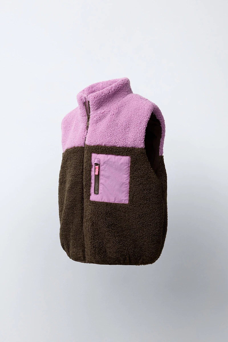 COLORBLOCK FAUX SHEARLING VEST