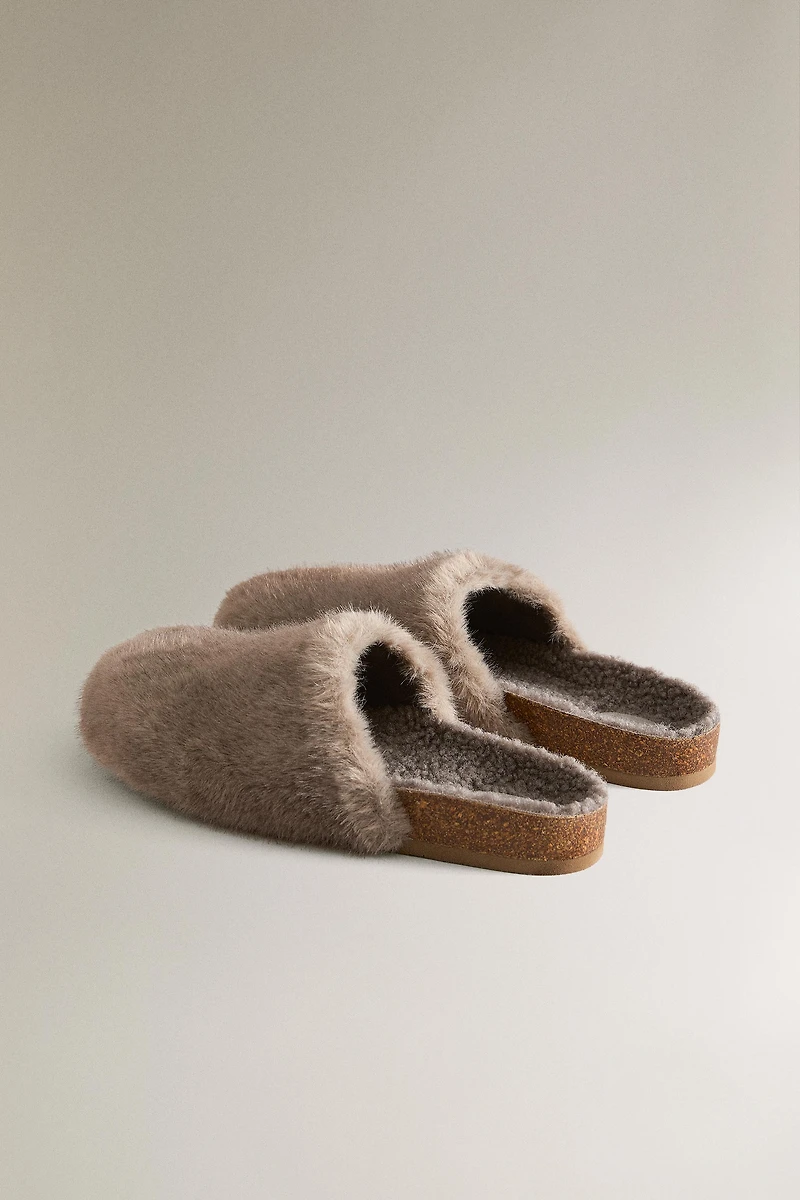 FAUX FUR MULE CLOG SLIPPERS