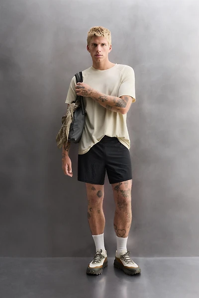 SEAMLESS TECHNICAL T-SHIRT