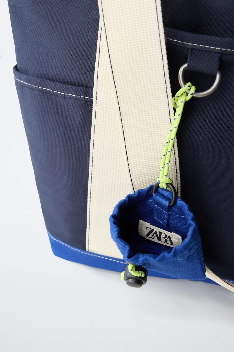 CONTRAST BOWLING BAG