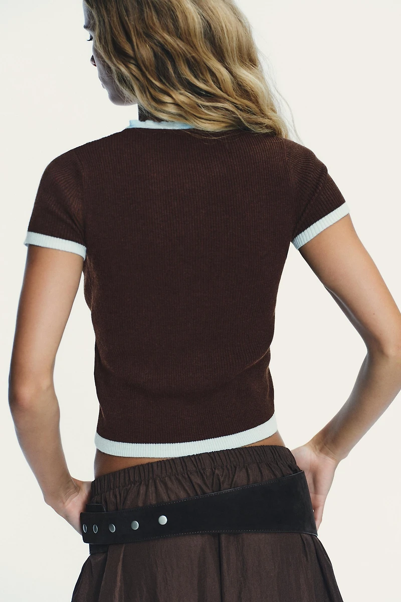 VESTE COMBINÉE EN MAILLE À MANCHES COURTES