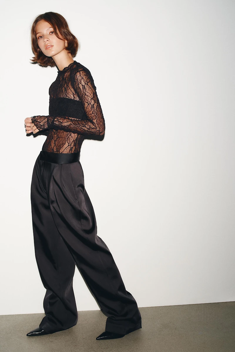 LACE BODYSUIT