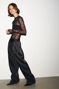 LACE BODYSUIT
