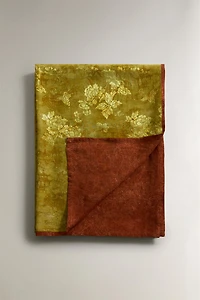 REVERSIBLE SATIN TABLECLOTH | MARISA BERENSON