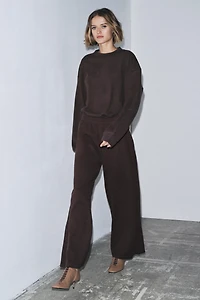 SOFT LONG SLEEVE SWEATSHIRT