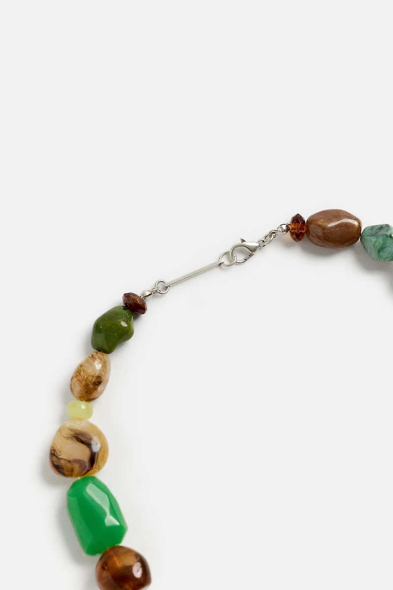 CONTRAST BEAD NECKLACE