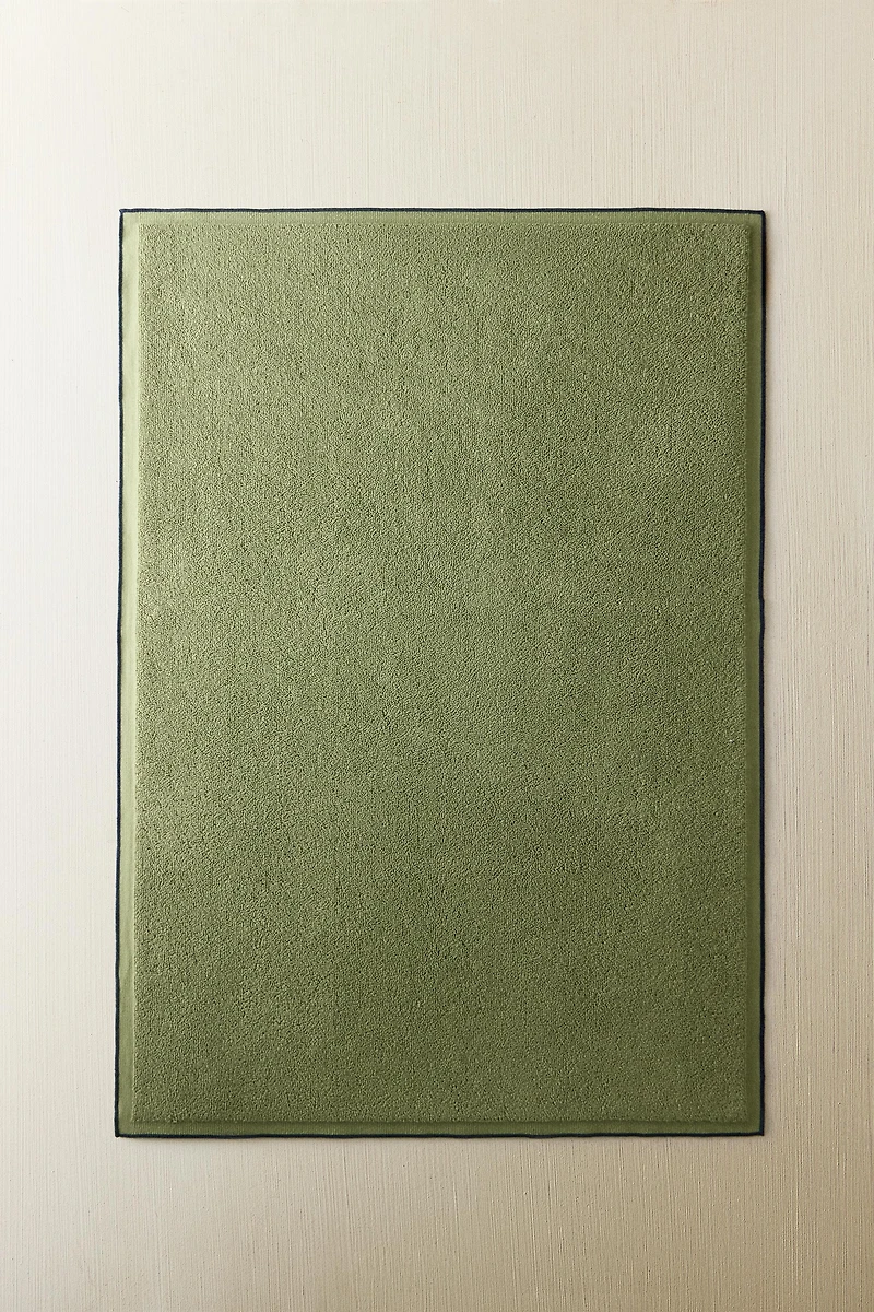 CONTRAST TOPSTITCH BATH MAT