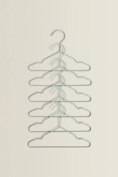 PACK OF RUBBERIZED BABY HANGERS (PACK 6)