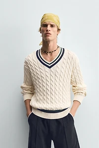CABLE KNIT SWEATER