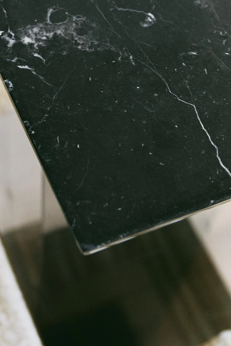 SIDETABLE 05