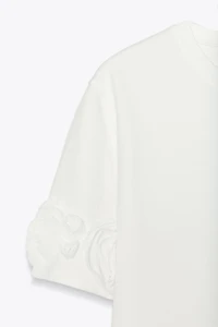 VOLUMINOUS FLORAL T-SHIRT